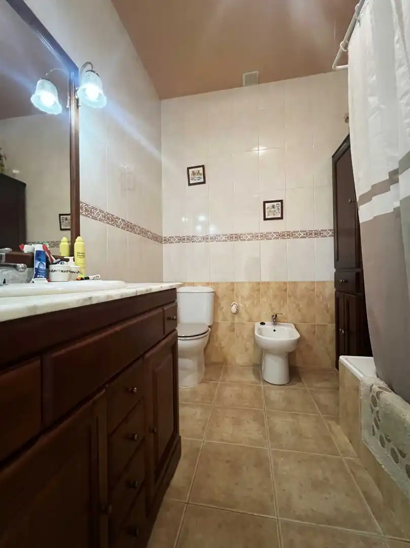 Baño de Casa o chalet en venta en Aguadulce (Sevilla) con Trastero y Piscina