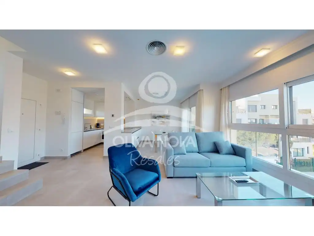Sala d'estar de Apartament en venda en Oliva amb Aire condicionat, Jardí privat i Terrassa