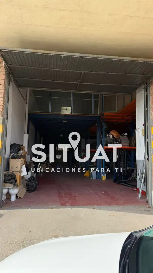 Nau industrial en venda en Santa Coloma de Cervelló amb Calefacció i Alarma