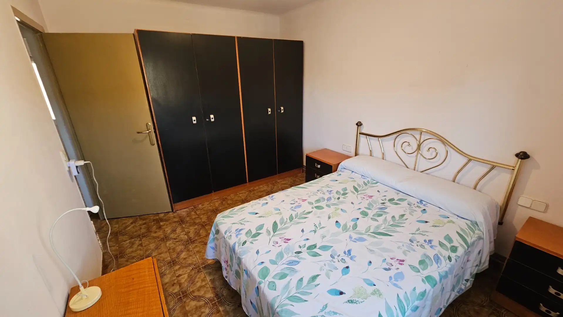 Schlafzimmer von Wohnung zum Verkauf in Sabadell mit Klimaanlage, Heizung und Balkon