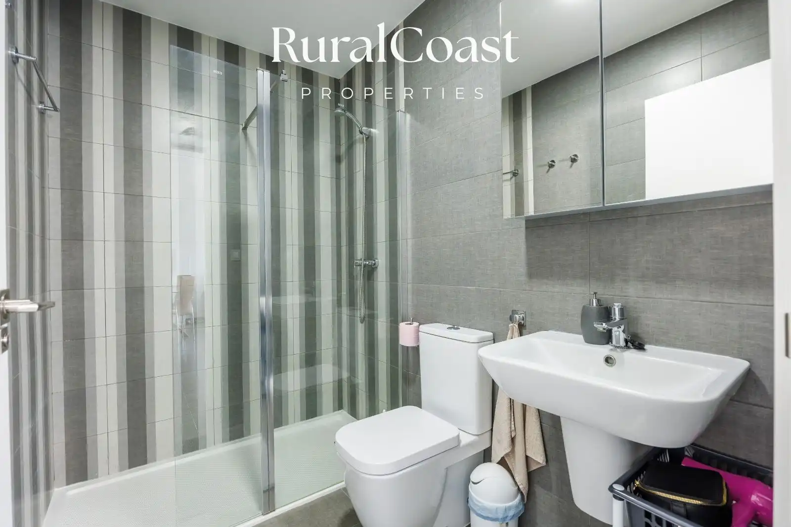 Baño de Casa adosada en venta en Busot con Aire acondicionado, Calefacción y Terraza
