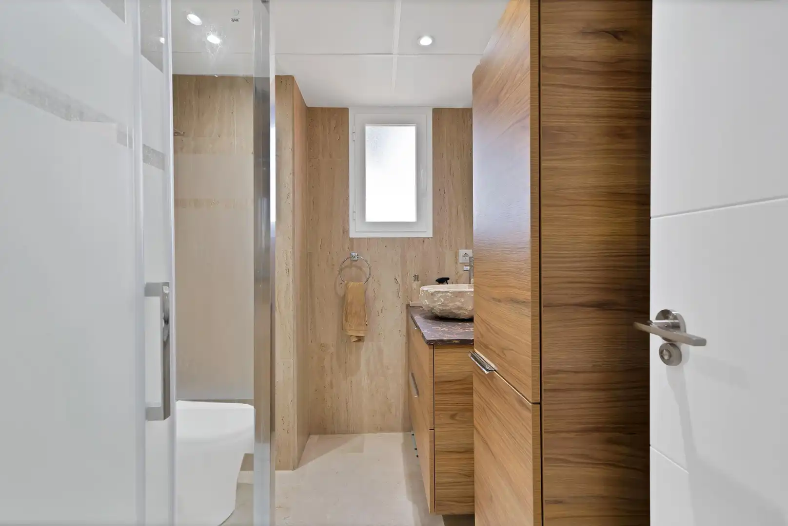 Bathroom of Apartments for sale in Marbella  with Air Conditioner, Private garden and Storage room