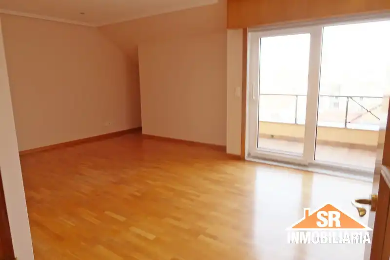 Piso de alquiler en A Coruña Capital  con Calefacción, Parquet y Horno
