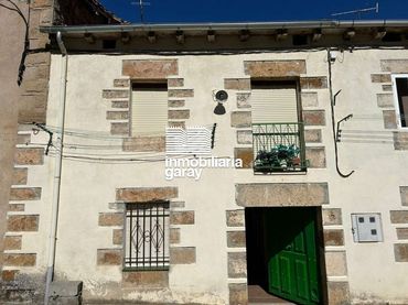 Casa con balcón en venta en Los Altos