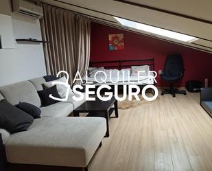 Sala d'estar de Pis de lloguer en Azuqueca de Henares amb Aire condicionat i Calefacció