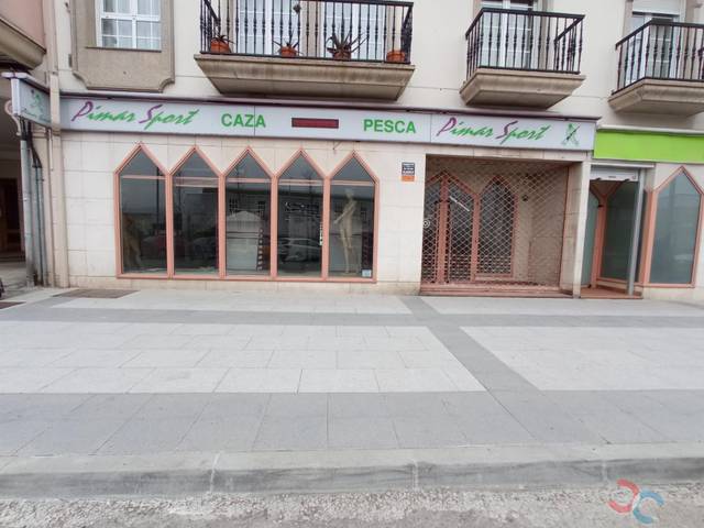 Local comercial en Alquiler en Marín