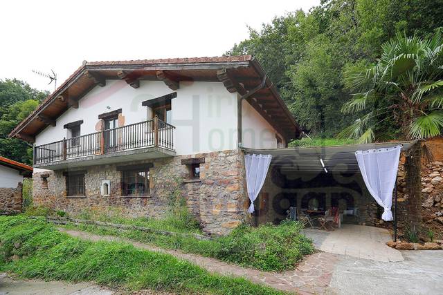 Casa-chalet en Venta en Oiartzun