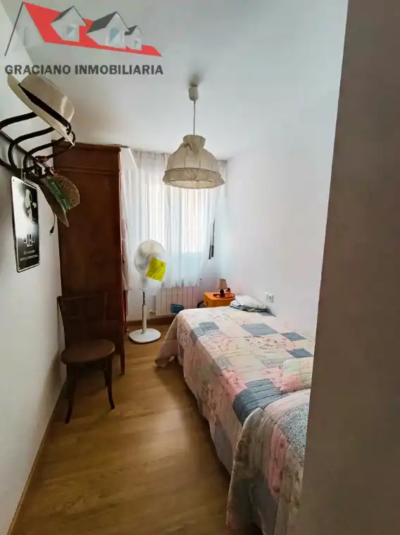 Habitación de Piso en venta en Yeste con Calefacción