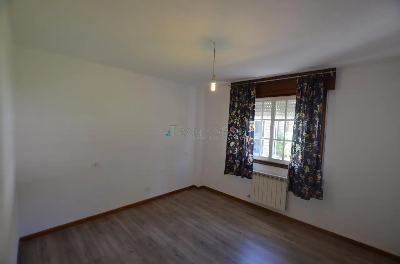 Detached homes for sale in Tui  with Heating, Private garden and Terrace