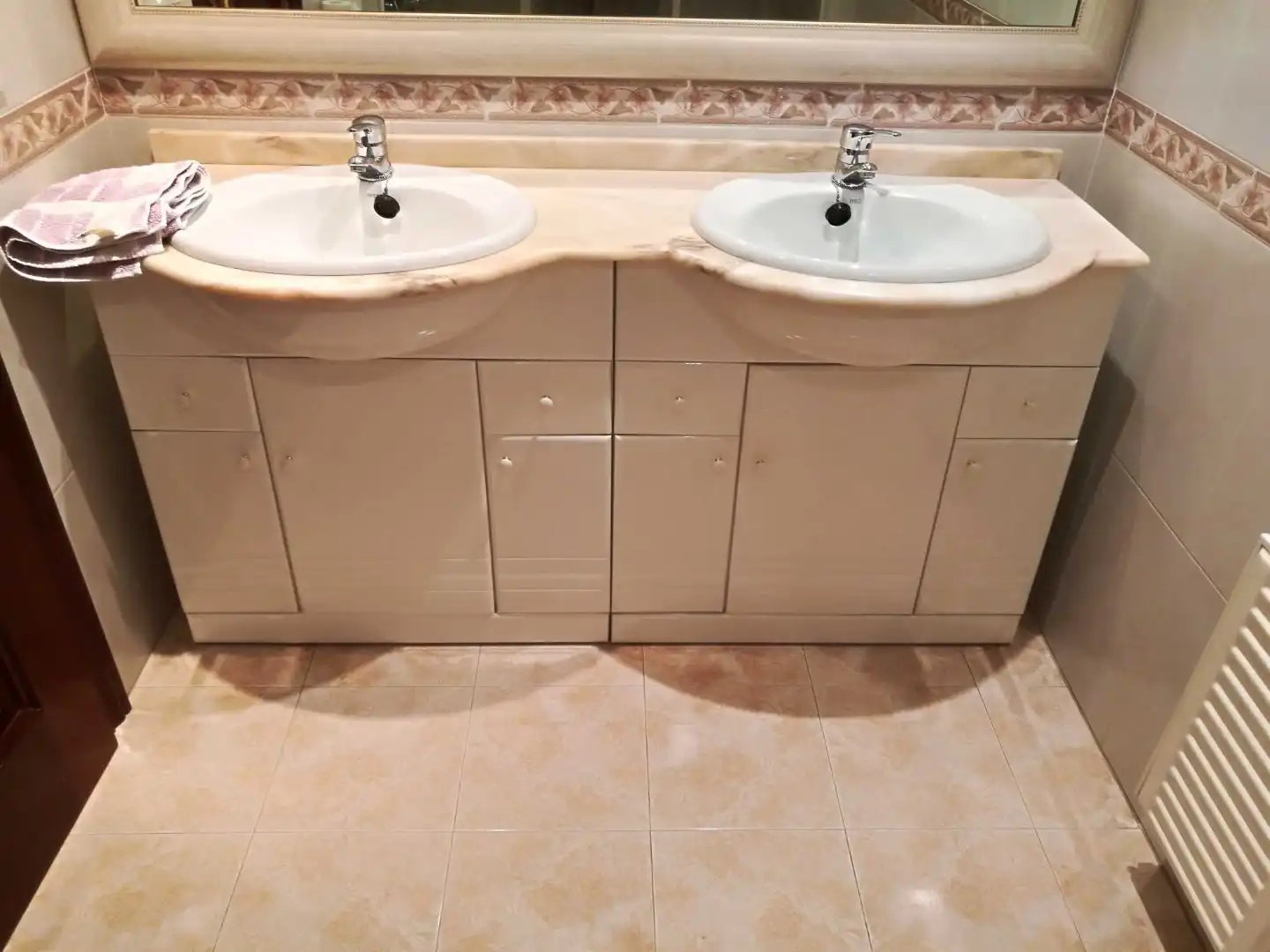 Baño de Piso de alquiler en Centro Urbano