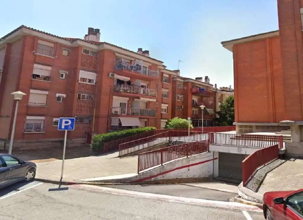Parking with lift for sale in OSONA, imagen 2