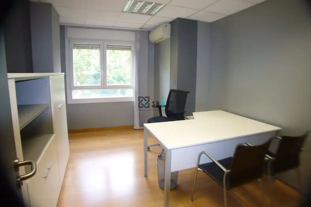 Oficina de alquiler en  Logroño con Aire acondicionado, Calefacción y Amueblado