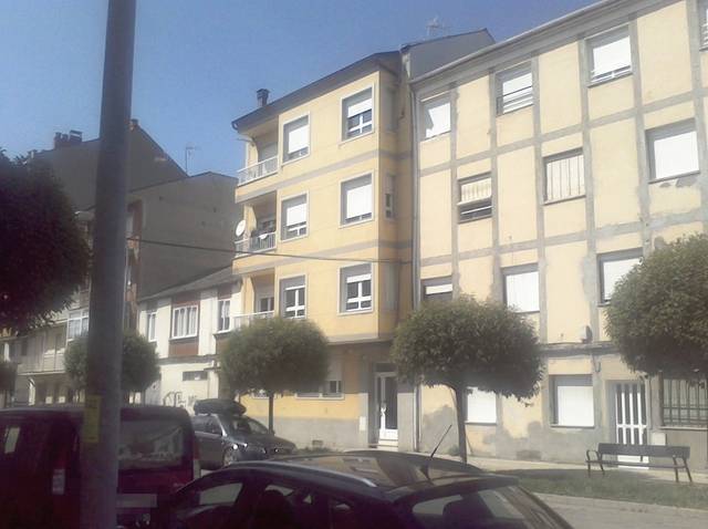 Piso en Venta en C/ Fabero en Flores de Sil - La Placa