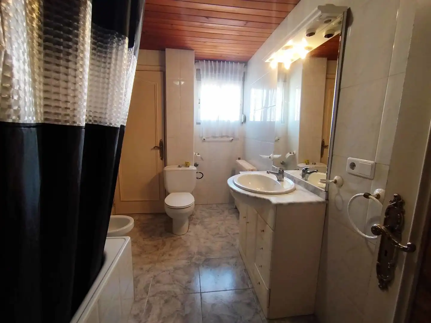 Badezimmer von Einfamilien-Reihenhaus zum Verkauf in Puçol mit Terrasse
