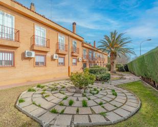 Exterior view of Flat for sale in Valdemoro  with Air Conditioner, Heating and Oven