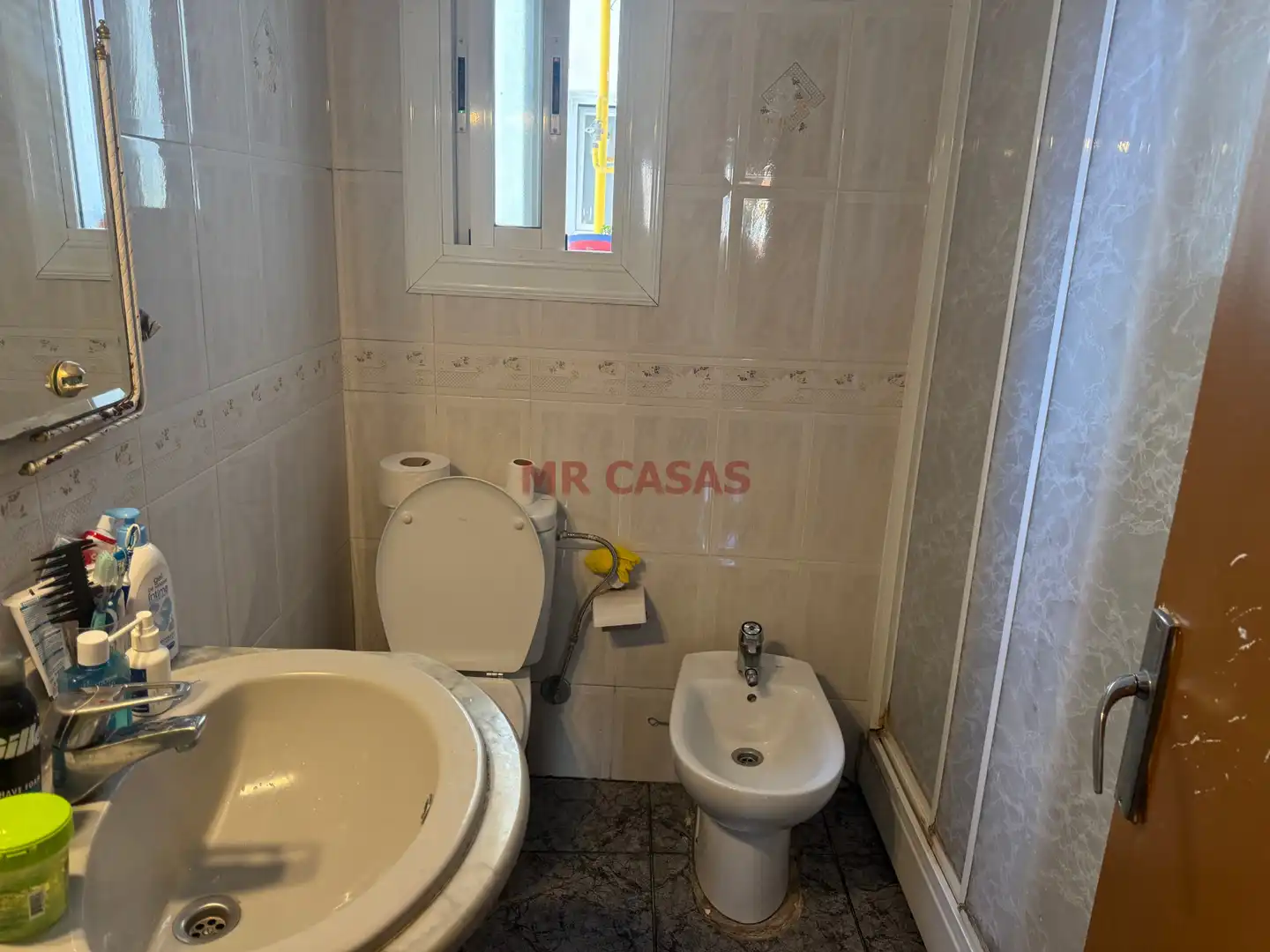 Bany de Pis en venda en Rubí amb Aire condicionat i Balcó