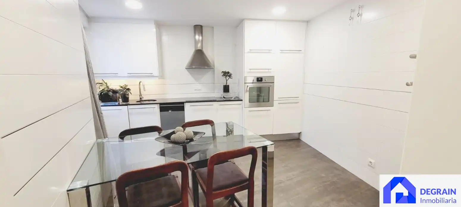 Kitchen of Flat for sale in Oviedo   with Heating