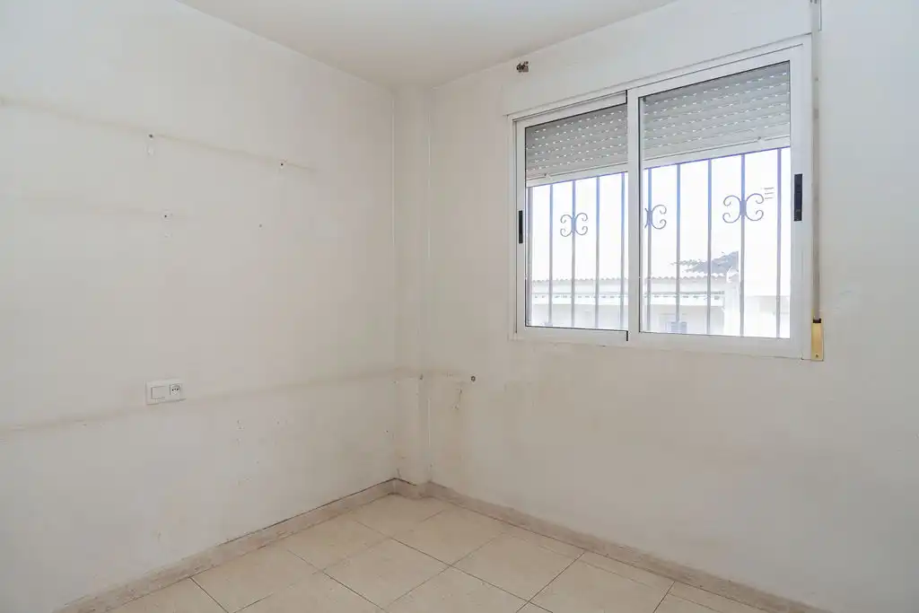 Casa aparellada en venda a C/ Federico Martín Bahamontes, imagen 11