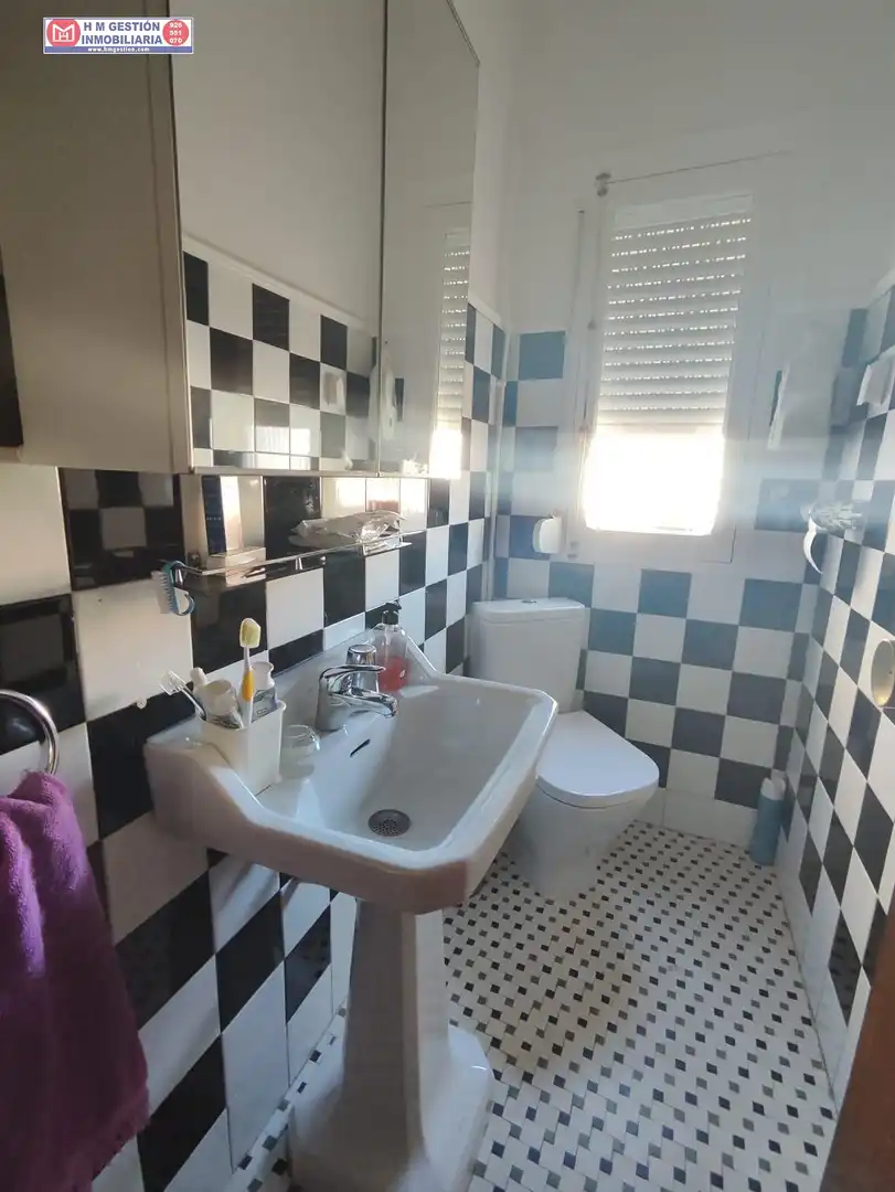 Badezimmer von Gebäude zum Verkauf in Alcázar de San Juan