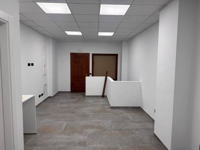 Oficina en Alquiler en Plaza Pedro Antonio de Alarcón, 1 en Las Brisas