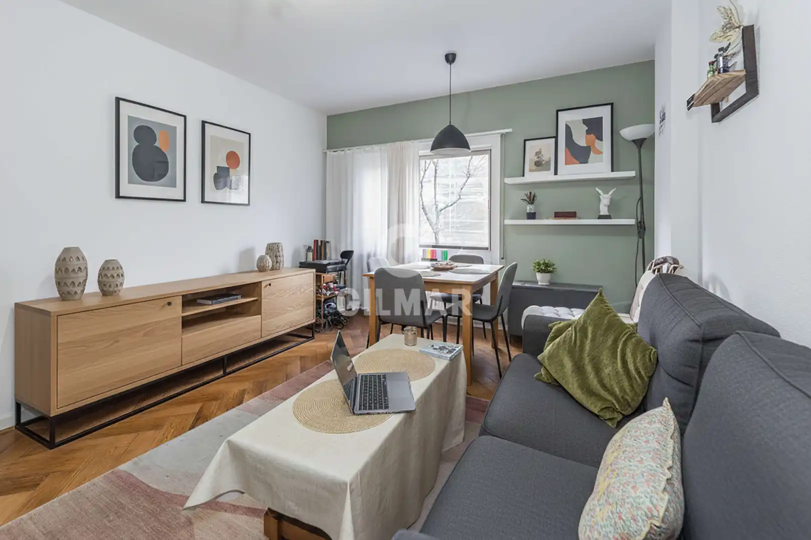 Sala d'estar de Apartament en venda en Madrid amb Calefacció i Moblat
