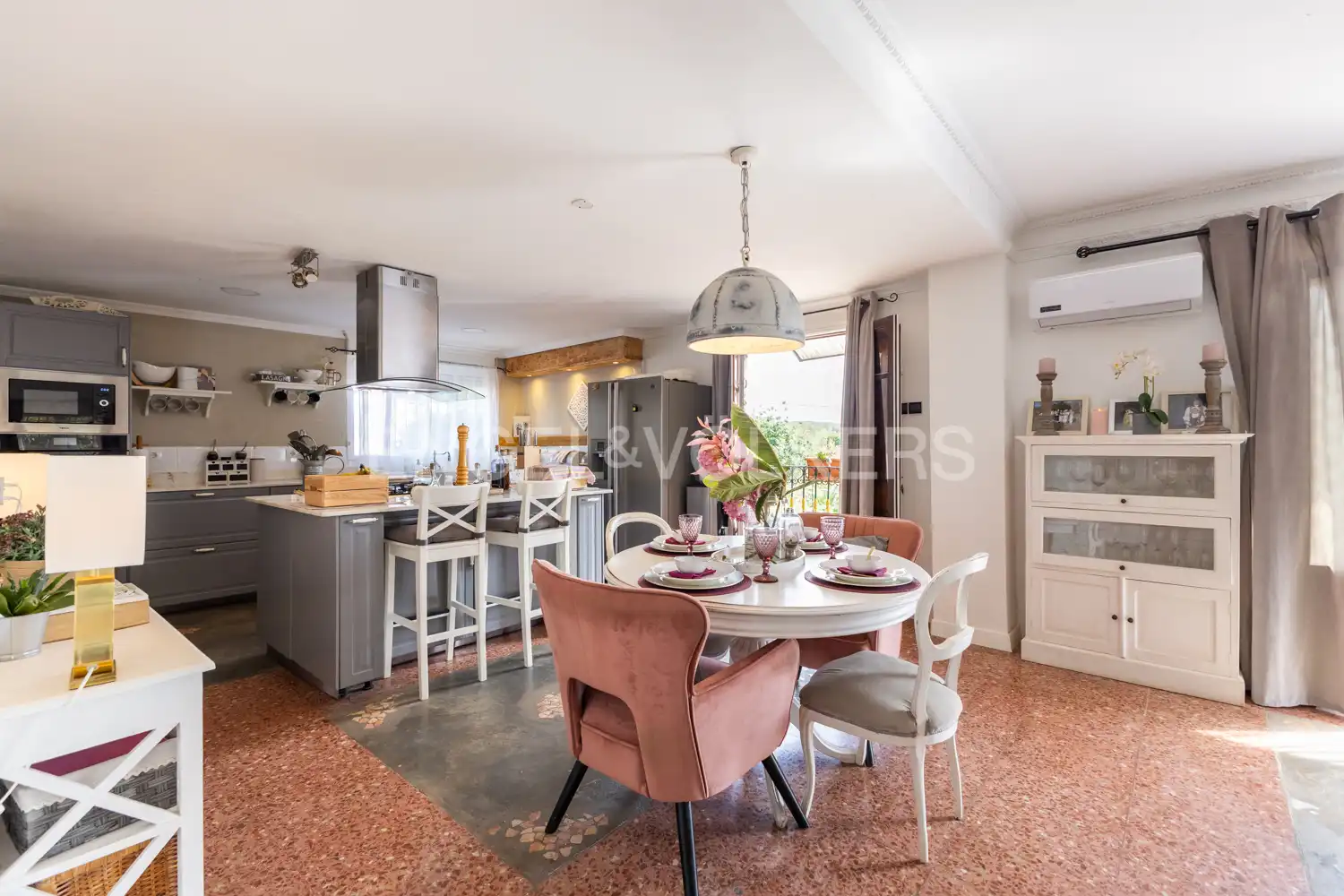 Cocina de Casa o chalet en venta en Pedralba con Aire acondicionado, Calefacción y Jardín privado