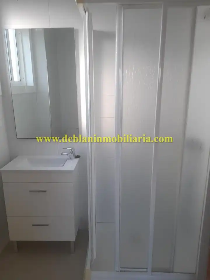 Bathroom of Flat for rent in Tui  with Heating