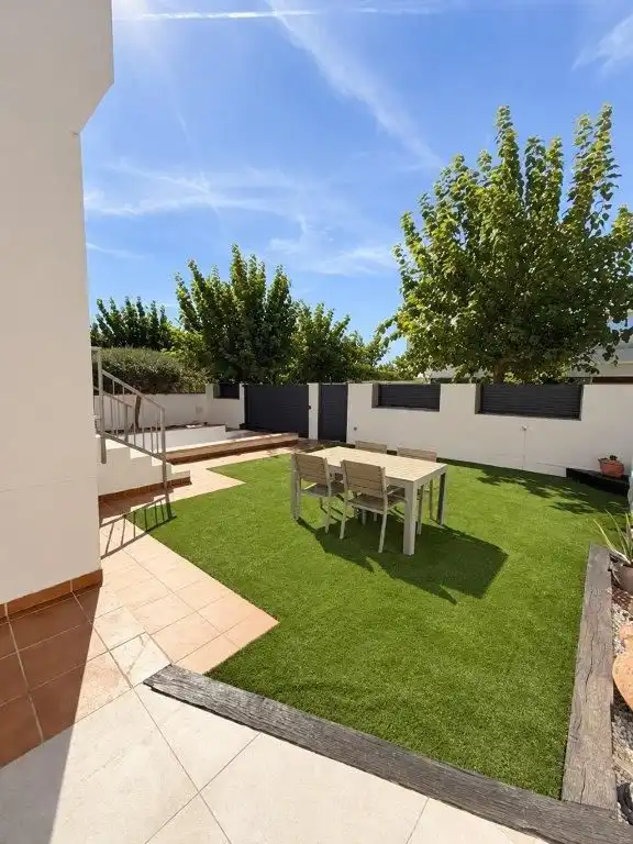 Terrassa de Casa o xalet en venda en Puigdàlber, Barcelona