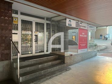 Locale commerciale in affitto a CARDAIRE 24