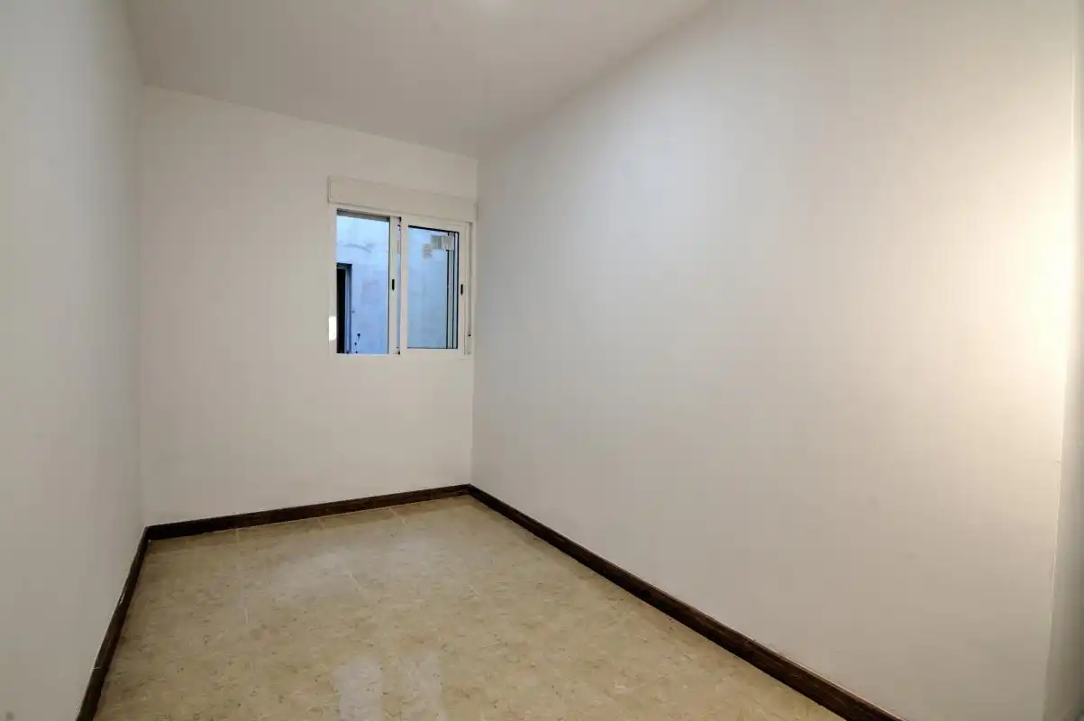 Habitación de Piso en venta en Alicante / Alacant con Calefacción
