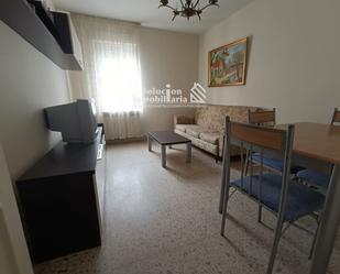 Living room of Flat for sale in Salamanca Capital  with Heating