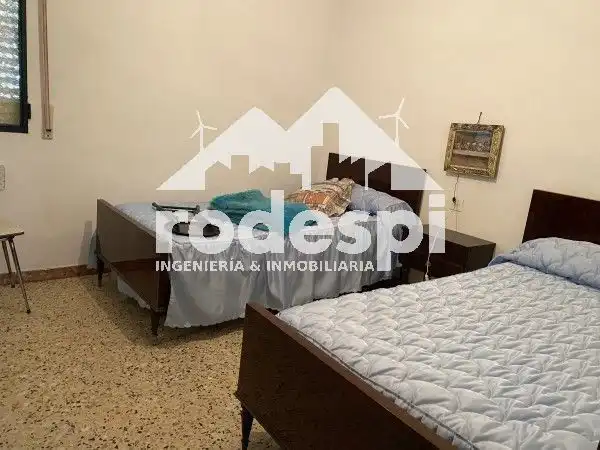 Dormitori de Casa o xalet en venda en A Cañiza   amb Traster i Moblat