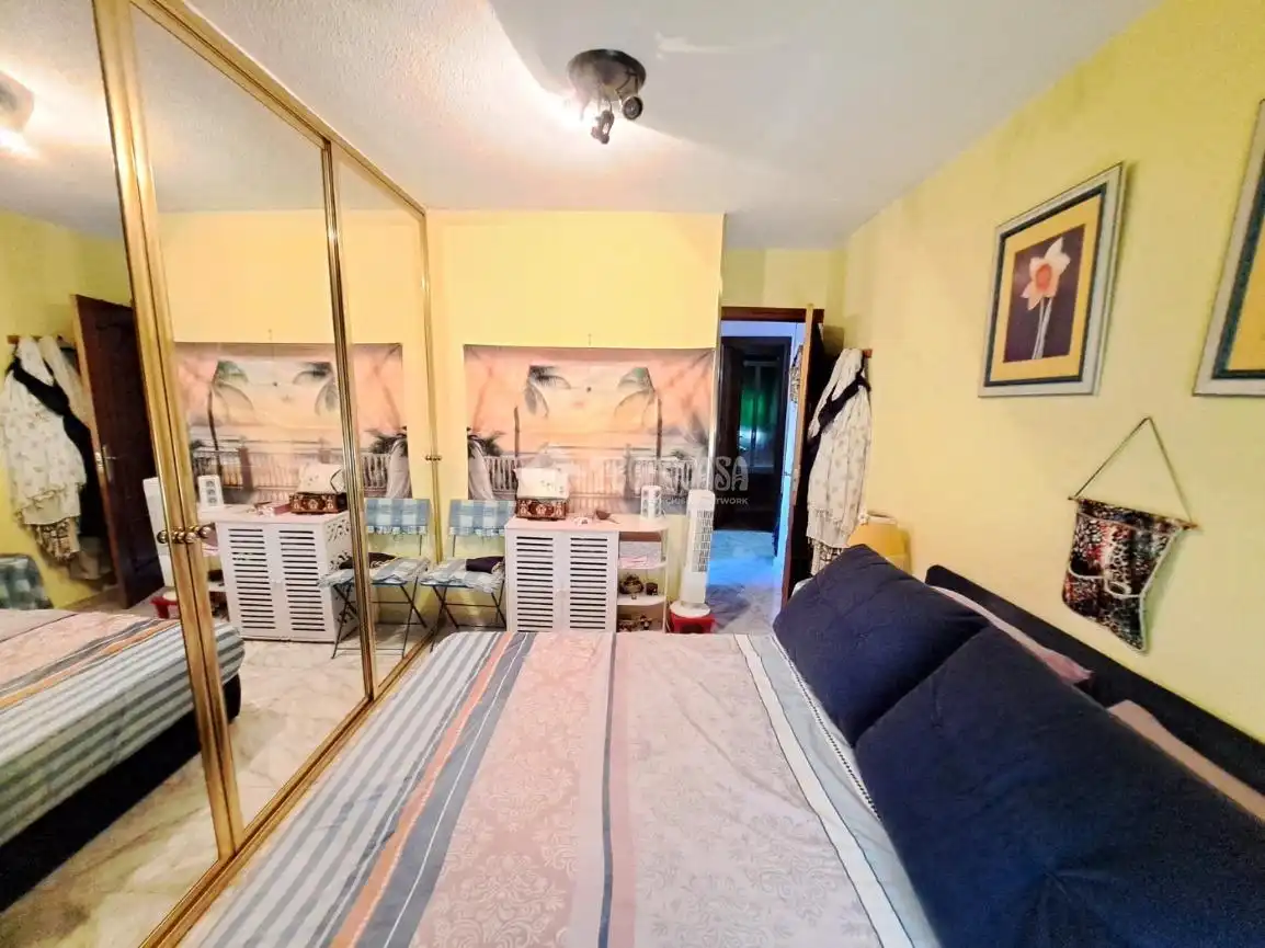 Habitación de Piso en venta en Parla con Aire acondicionado, Calefacción y Internet