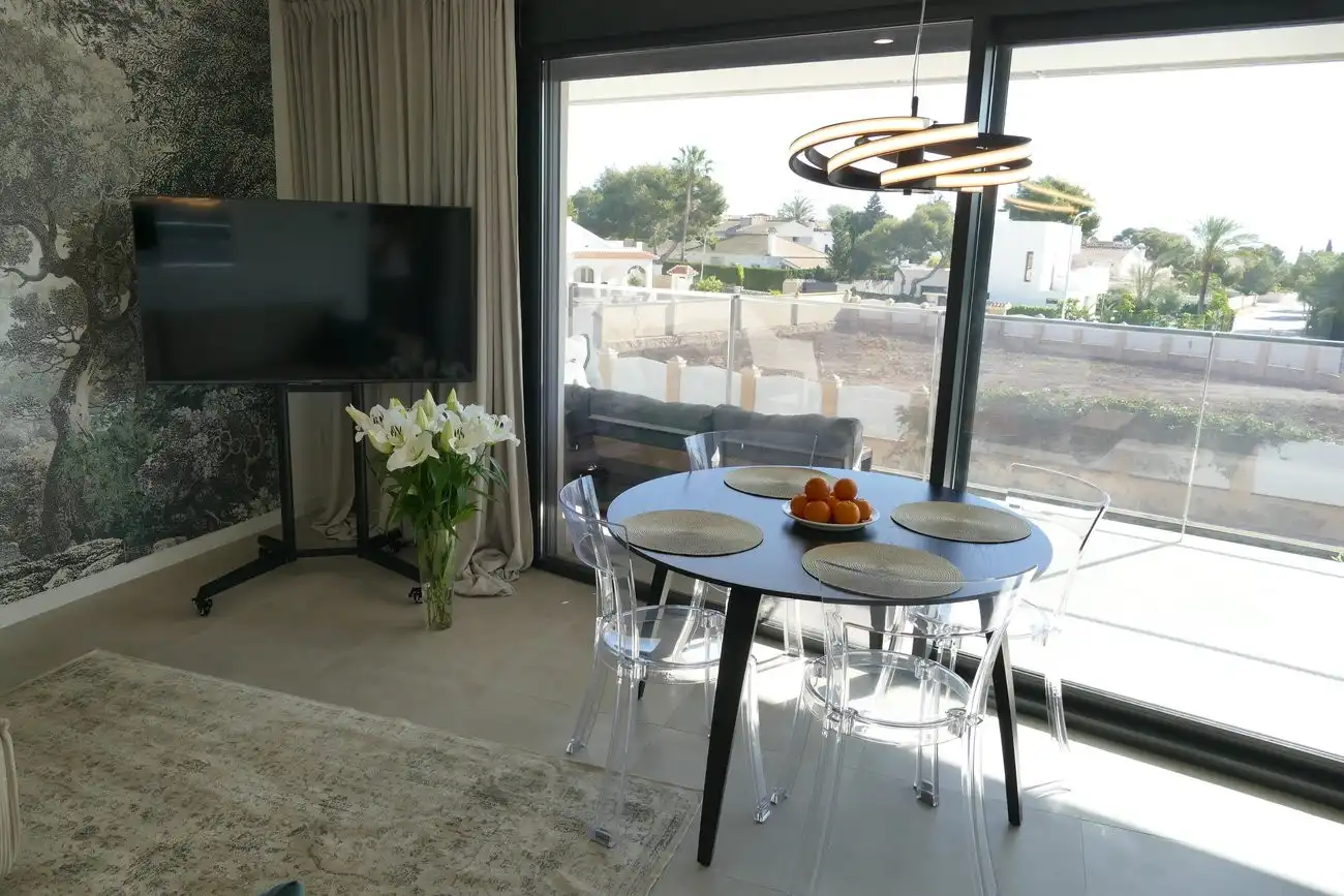 Menjador de Apartament en venda en Orihuela amb Calefacció, Piscina i Moblat