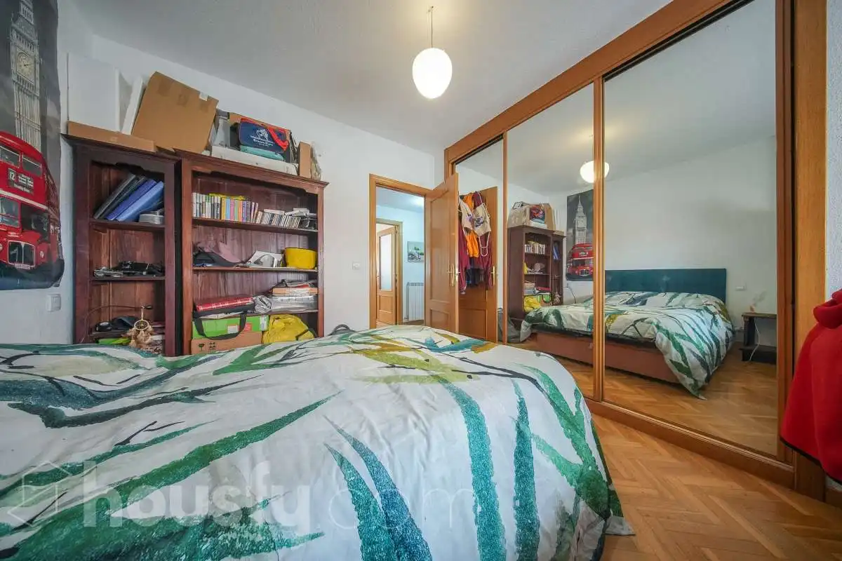 Habitación de Piso en venta en Madrid con Aire acondicionado