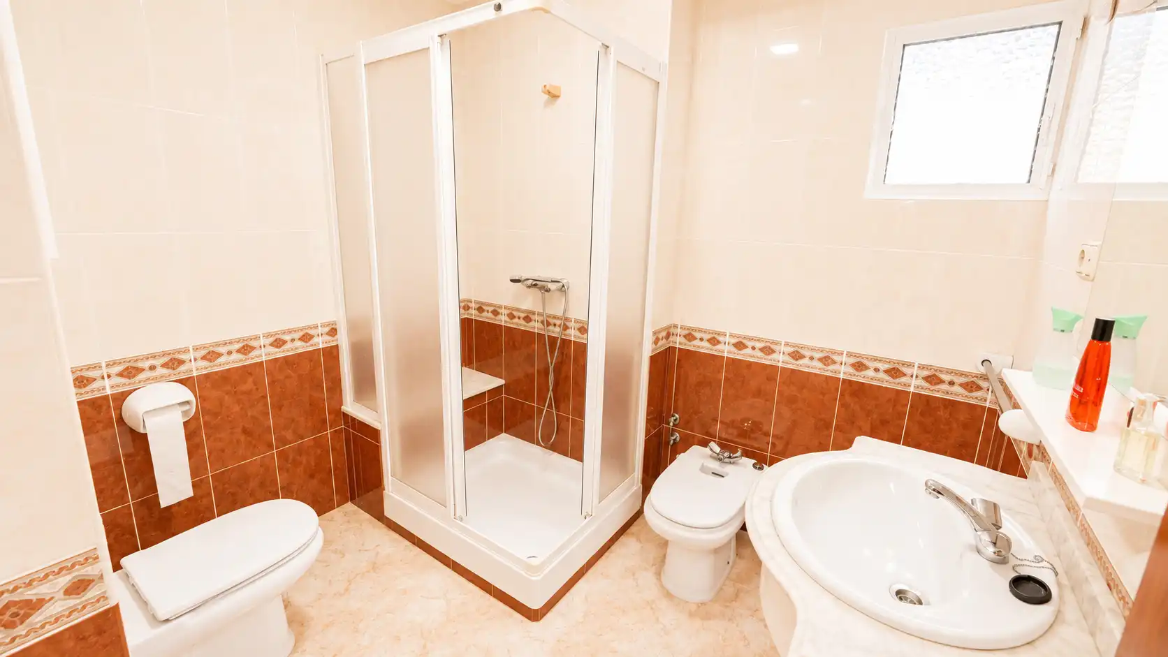 Baño de Piso en venta en Málaga con Aire acondicionado, Terraza y Amueblado