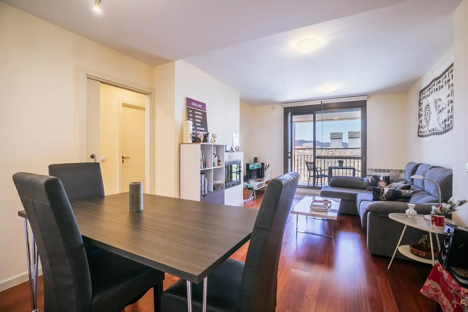 Sala de estar de Piso en venta en Sabiñánigo con Calefacción, Jardín privado y Terraza