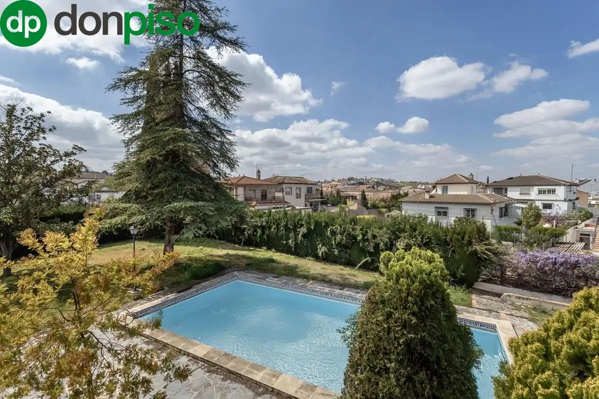 House with pool for sale in Calle GERANEO, imagen 9