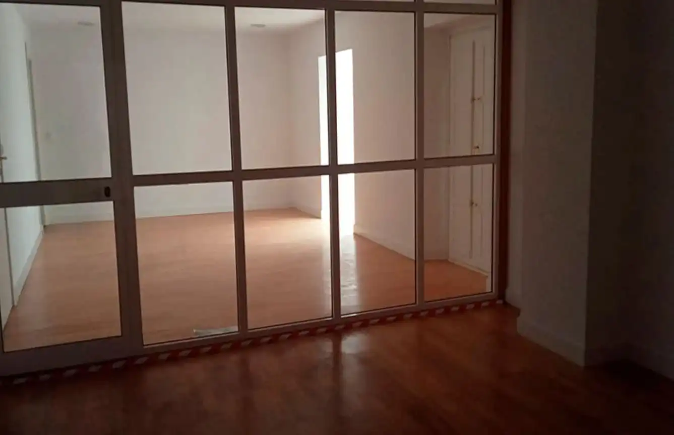 Büro zum Verkauf in San Fernando mit Klimaanlage und Heizung