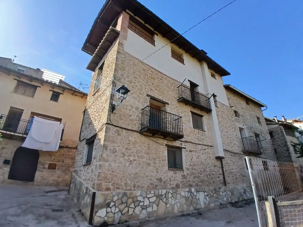 Exterior view of Houses for sale in Beceite, Teruel