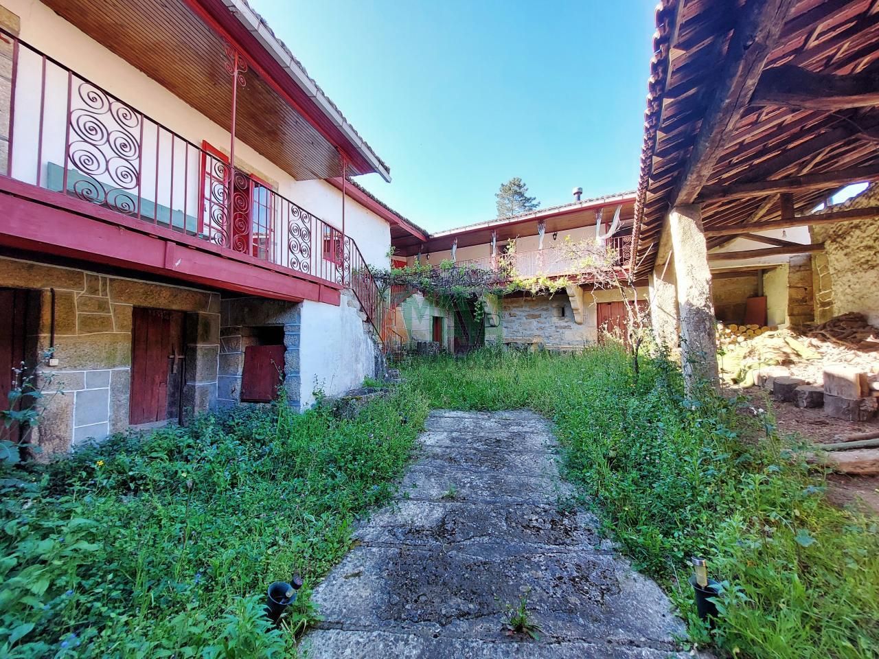 Exterior view of House or chalet for sale in Castrelo de Miño  with Private garden and Balcony