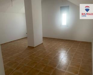 Box room for sale in Baza