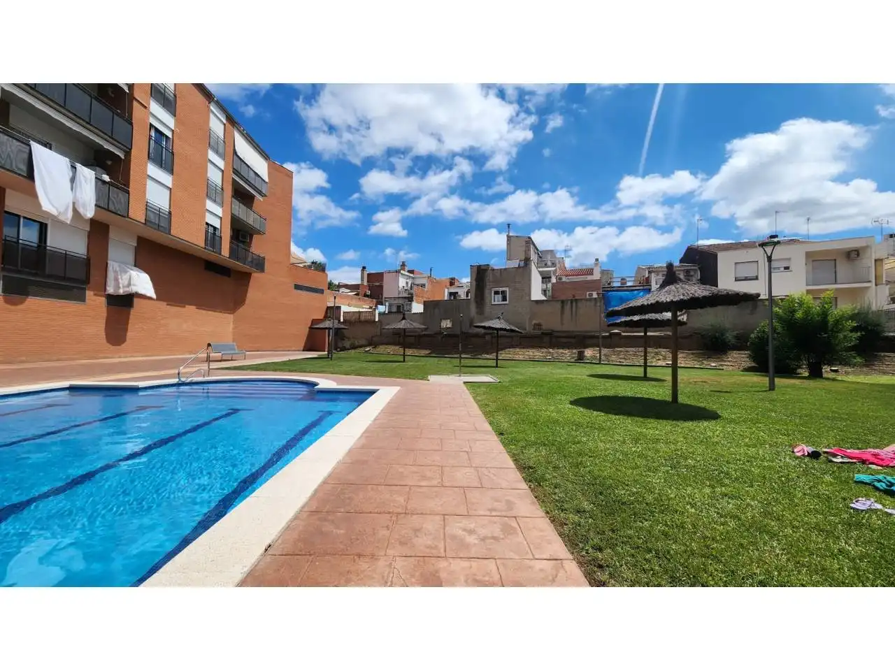 Piscina de Piso en venta en Terrassa con Aire acondicionado, Calefacción y Trastero