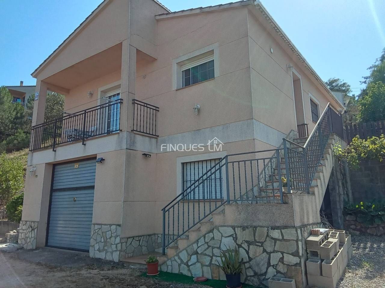 Vista exterior de Casa o xalet en venda en Vidreres amb Calefacció, Jardí privat i Terrassa