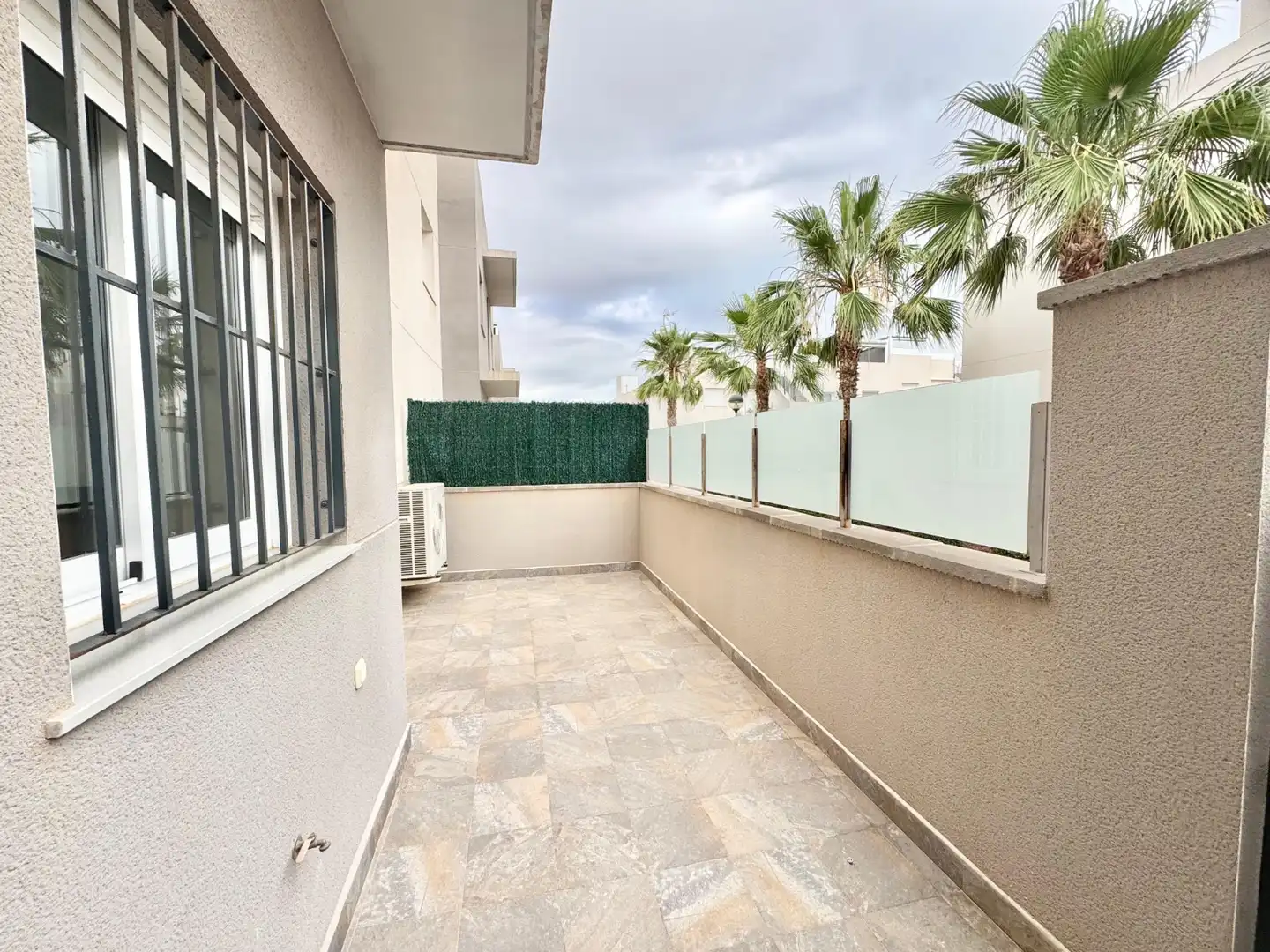 Terrassa de Casa o xalet de lloguer en Torrevieja amb Aire condicionat, Piscina i Moblat