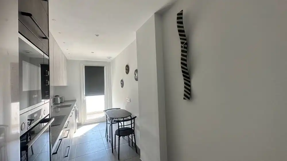 Küche von Wohnungen zur Miete in Estepona mit Klimaanlage, Terrasse und Abstellraum