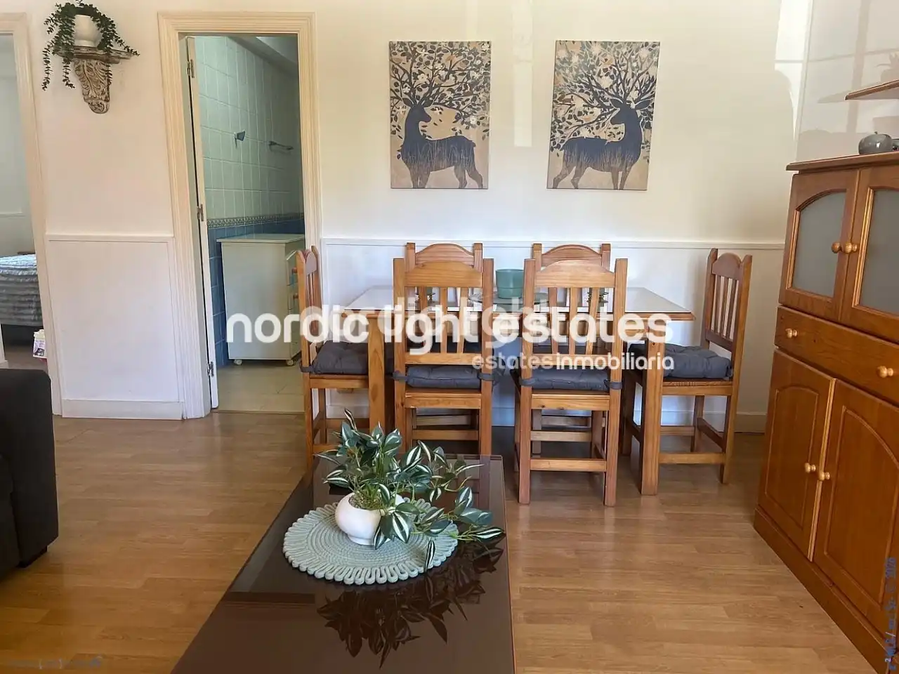 Comedor de Piso en venta en Nerja con Aire acondicionado, Piscina y Amueblado
