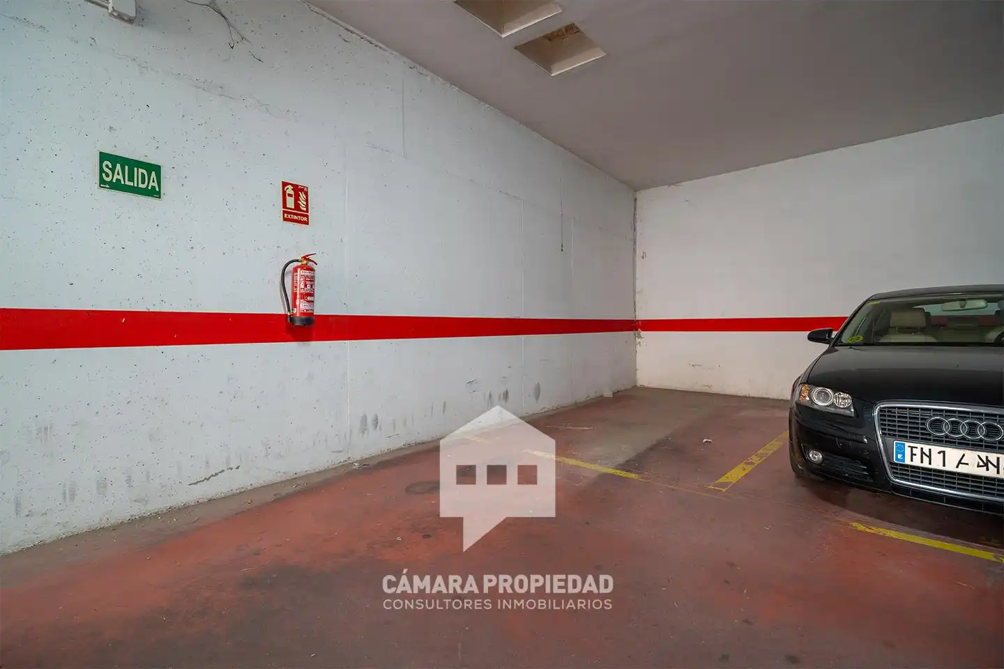Parking de Piso en venta en Huelva con Aire acondicionado y Terraza