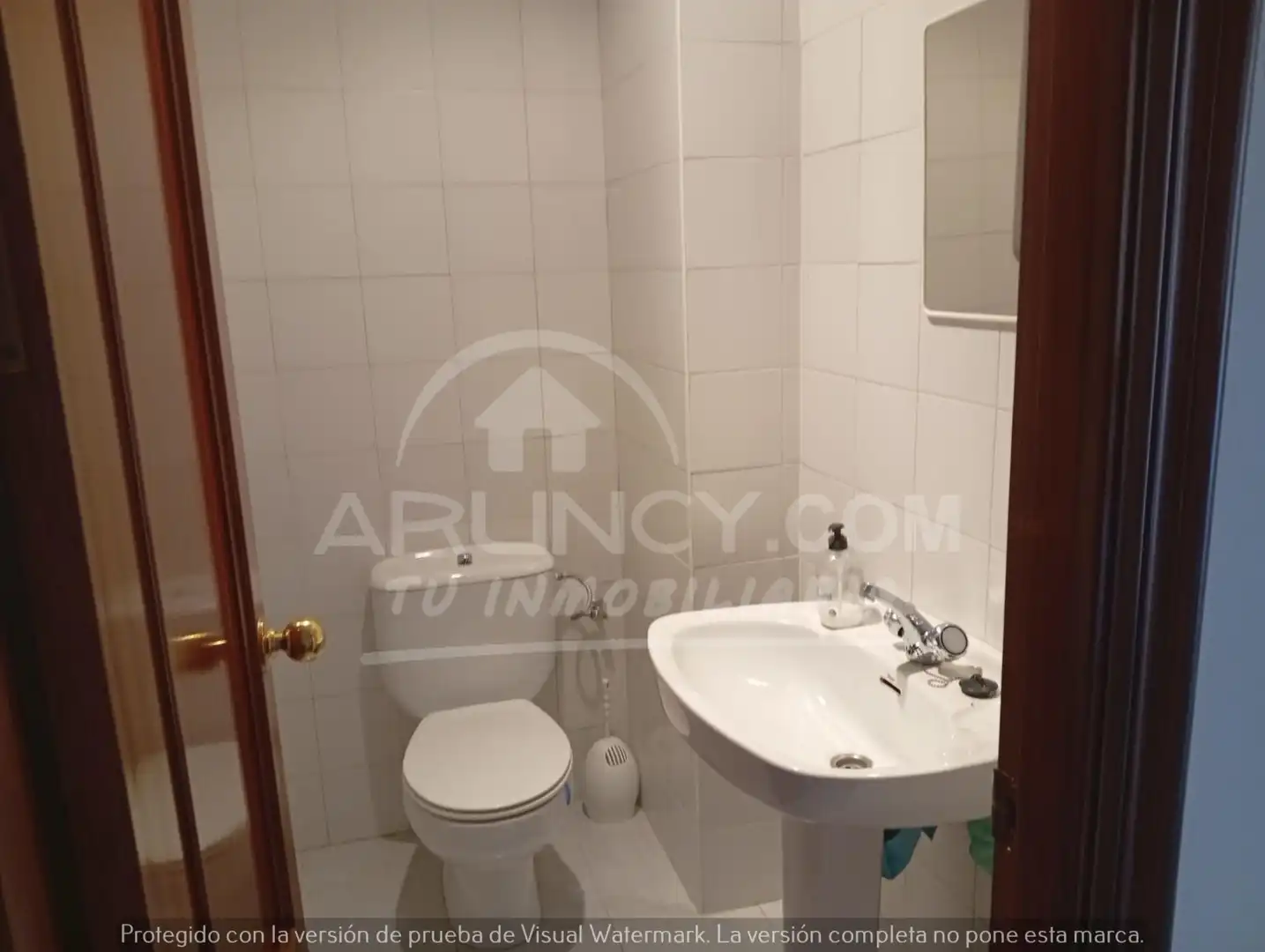 Baño de Oficina de alquiler en Alcalá de Guadaira con Aire acondicionado