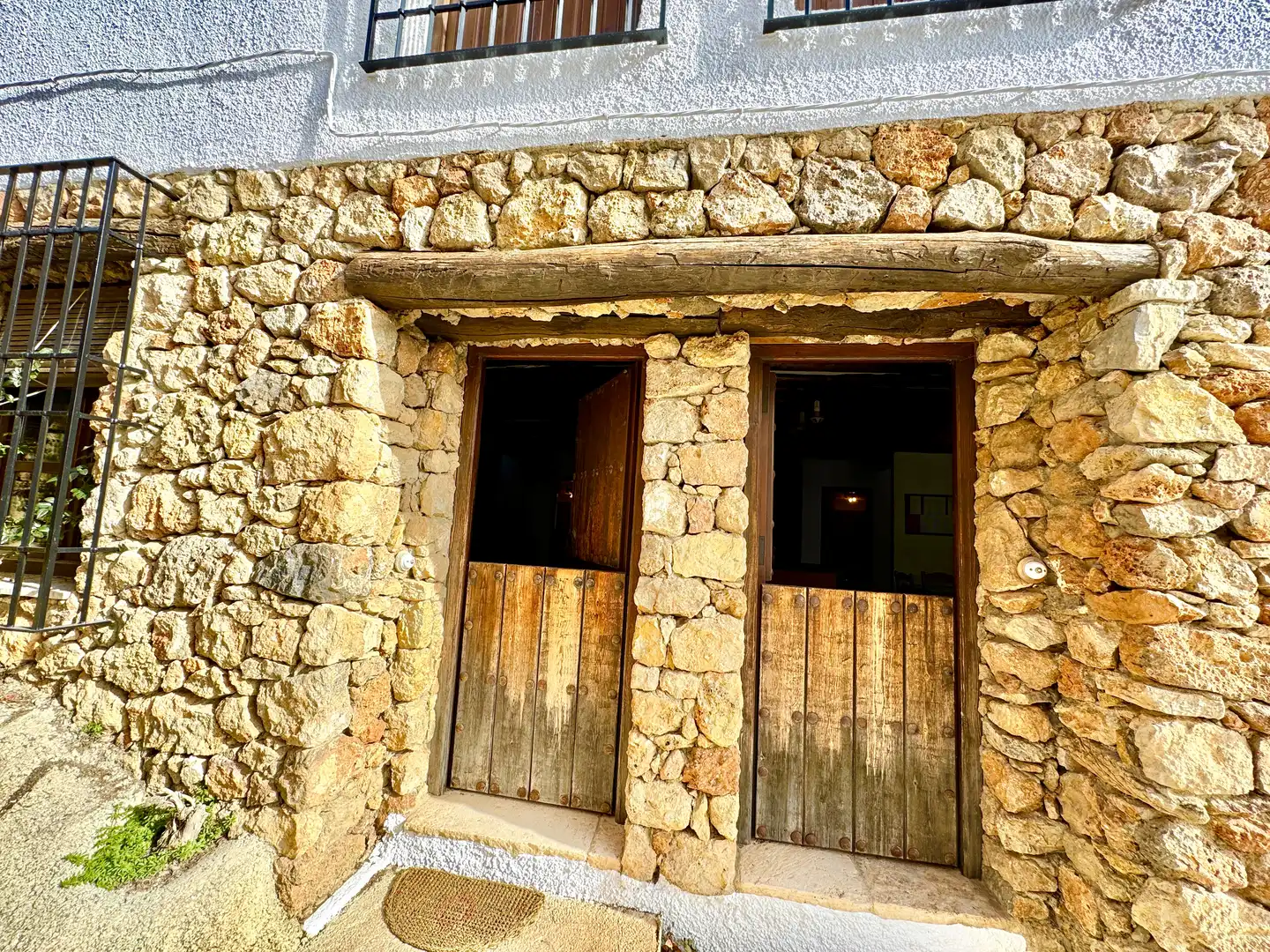 Exterior view of Buildings for sale in Juviles  with Alarm